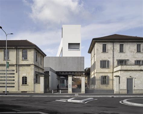 oma fondazione Prada torre